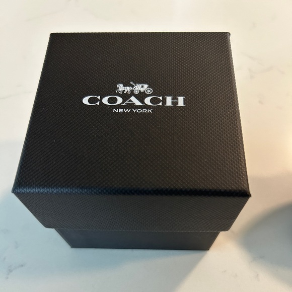 Coach Watch - Picture 4 of 8